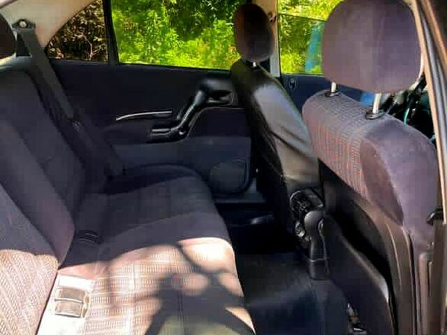 Чорний Опель Омега, об'ємом двигуна 2 л та пробігом 380 тис. км за 1700 $, фото 4 на Automoto.ua