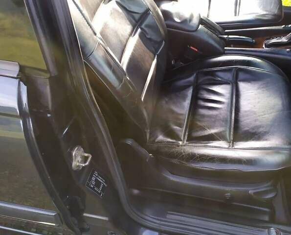 Черный Опель Омега, объемом двигателя 2.5 л и пробегом 250 тыс. км за 4200 $, фото 20 на Automoto.ua