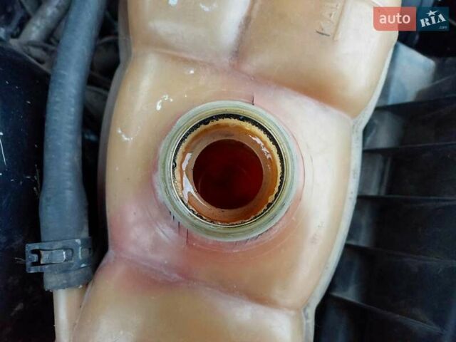 Чорний Опель Омега, об'ємом двигуна 2.5 л та пробігом 340 тис. км за 2596 $, фото 6 на Automoto.ua