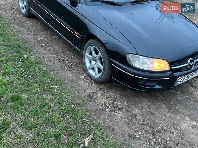 Черный Опель Омега, объемом двигателя 2 л и пробегом 388 тыс. км за 2900 $, фото 2 на Automoto.ua