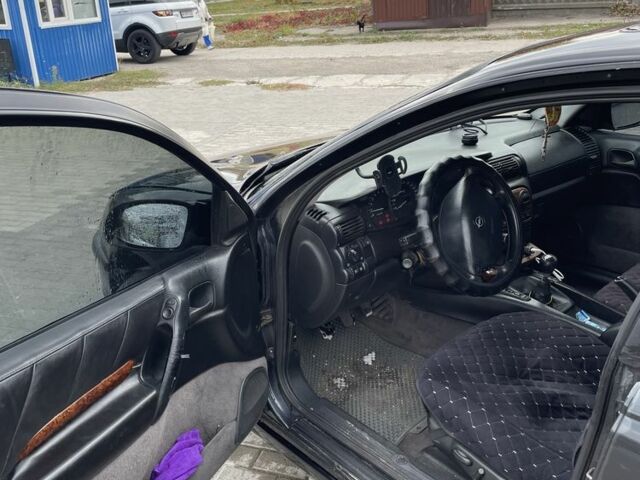 Чорний Опель Омега, об'ємом двигуна 2.9 л та пробігом 300 тис. км за 1500 $, фото 5 на Automoto.ua