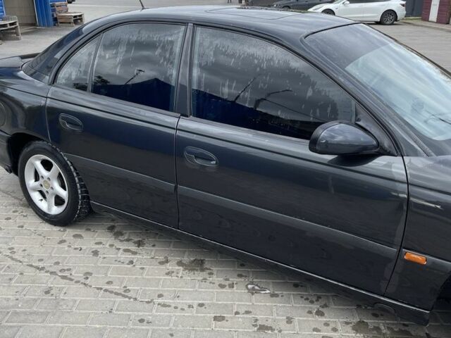 Чорний Опель Омега, об'ємом двигуна 2.9 л та пробігом 300 тис. км за 1500 $, фото 2 на Automoto.ua