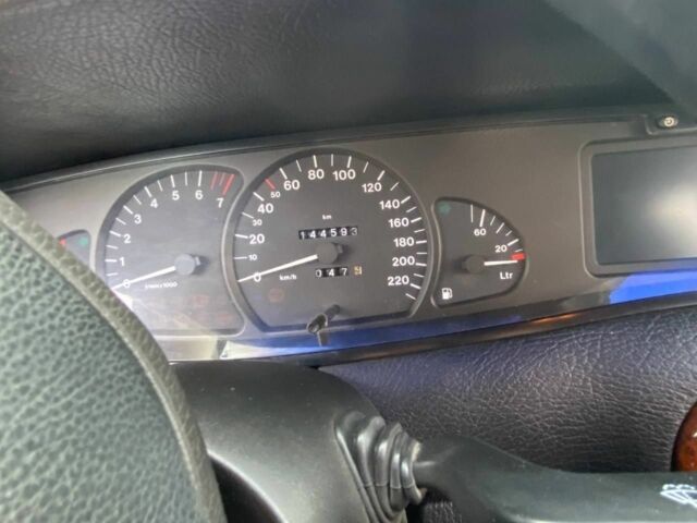 Черный Опель Омега, объемом двигателя 2 л и пробегом 144 тыс. км за 2500 $, фото 5 на Automoto.ua