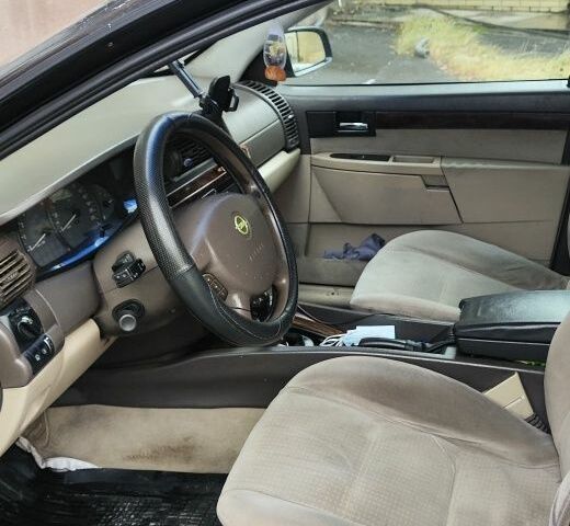 Чорний Опель Омега, об'ємом двигуна 2.5 л та пробігом 330 тис. км за 1800 $, фото 5 на Automoto.ua