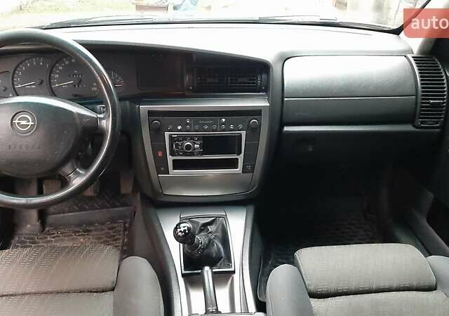 Чорний Опель Омега, об'ємом двигуна 2.2 л та пробігом 270 тис. км за 2600 $, фото 6 на Automoto.ua