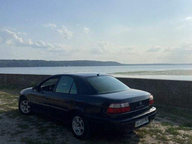 Чорний Опель Омега, об'ємом двигуна 2.5 л та пробігом 240 тис. км за 2800 $, фото 1 на Automoto.ua