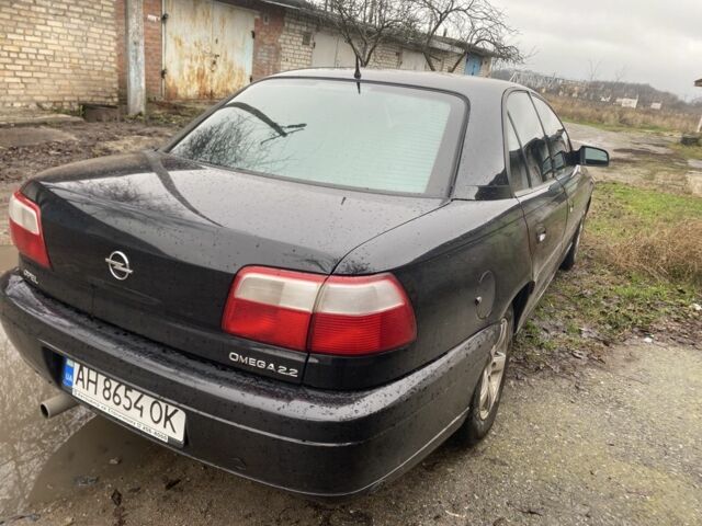 Чорний Опель Омега, об'ємом двигуна 2.2 л та пробігом 313 тис. км за 3600 $, фото 3 на Automoto.ua