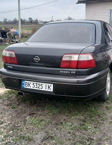 Чорний Опель Омега, об'ємом двигуна 2.2 л та пробігом 350 тис. км за 2050 $, фото 6 на Automoto.ua