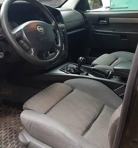 Чорний Опель Омега, об'ємом двигуна 2.2 л та пробігом 270 тис. км за 2600 $, фото 5 на Automoto.ua