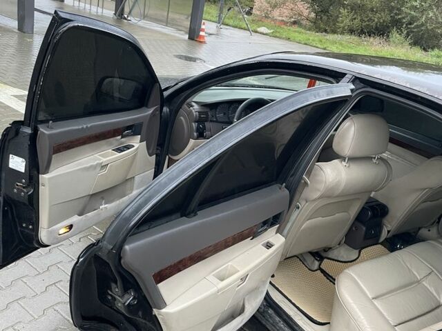 Черный Опель Омега, объемом двигателя 2.5 л и пробегом 333 тыс. км за 1800 $, фото 6 на Automoto.ua