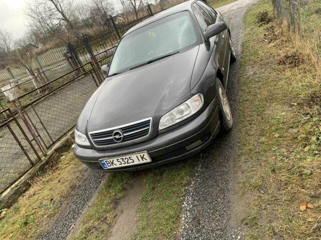 Чорний Опель Омега, об'ємом двигуна 2.2 л та пробігом 382 тис. км за 3100 $, фото 4 на Automoto.ua