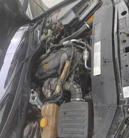 Черный Опель Омега, объемом двигателя 2.2 л и пробегом 355 тыс. км за 3700 $, фото 7 на Automoto.ua