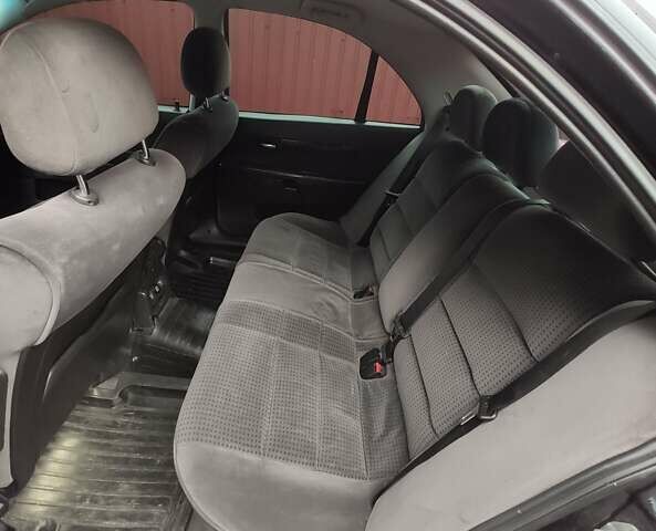 Черный Опель Омега, объемом двигателя 2.6 л и пробегом 434 тыс. км за 3500 $, фото 10 на Automoto.ua