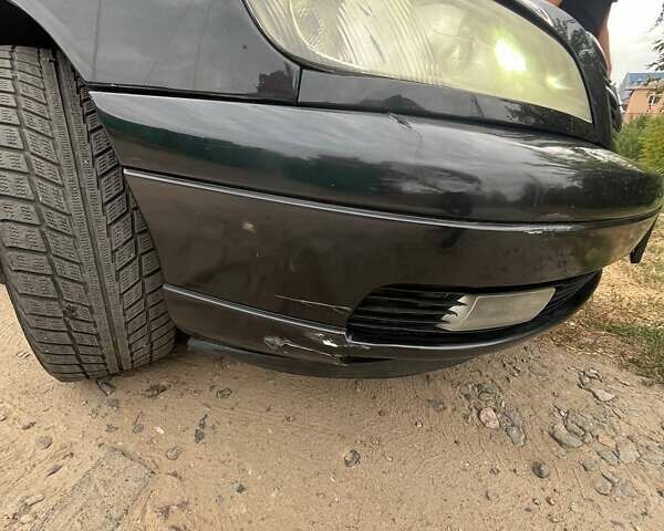 Черный Опель Омега, объемом двигателя 2.17 л и пробегом 330 тыс. км за 3300 $, фото 6 на Automoto.ua