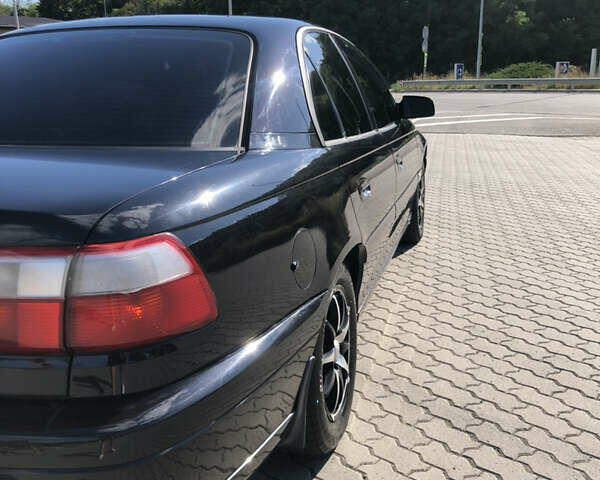 Чорний Опель Омега, об'ємом двигуна 2.2 л та пробігом 467 тис. км за 4000 $, фото 17 на Automoto.ua