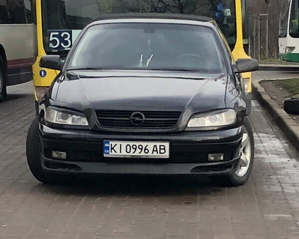 Чорний Опель Омега, об'ємом двигуна 2.2 л та пробігом 335 тис. км за 4000 $, фото 25 на Automoto.ua