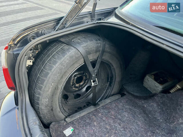 Чорний Опель Омега, об'ємом двигуна 2.2 л та пробігом 312 тис. км за 2999 $, фото 28 на Automoto.ua