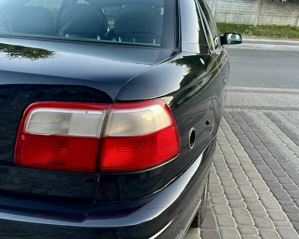 Чорний Опель Омега, об'ємом двигуна 2.2 л та пробігом 312 тис. км за 2999 $, фото 33 на Automoto.ua