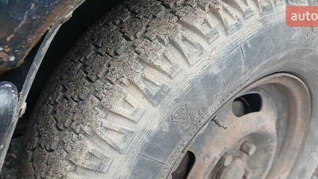 Чорний Опель Омега, об'ємом двигуна 2 л та пробігом 300 тис. км за 800 $, фото 2 на Automoto.ua