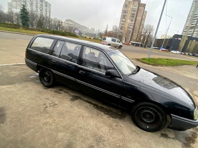 Черный Опель Омега, объемом двигателя 2 л и пробегом 265 тыс. км за 1700 $, фото 1 на Automoto.ua