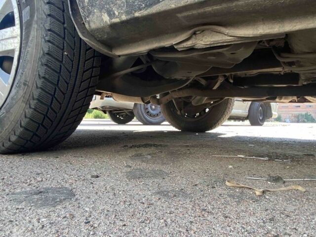 Черный Опель Омега, объемом двигателя 2 л и пробегом 300 тыс. км за 1000 $, фото 7 на Automoto.ua