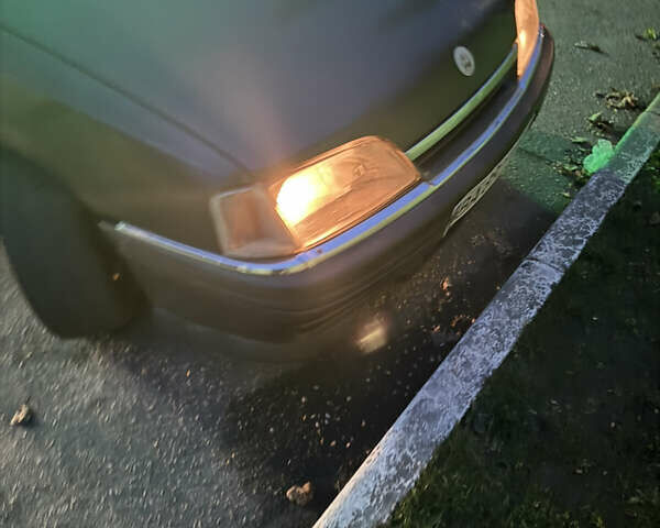 Чорний Опель Омега, об'ємом двигуна 2 л та пробігом 222 тис. км за 999 $, фото 9 на Automoto.ua