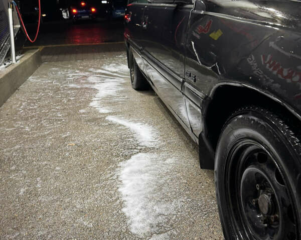 Чорний Опель Омега, об'ємом двигуна 2 л та пробігом 222 тис. км за 999 $, фото 2 на Automoto.ua