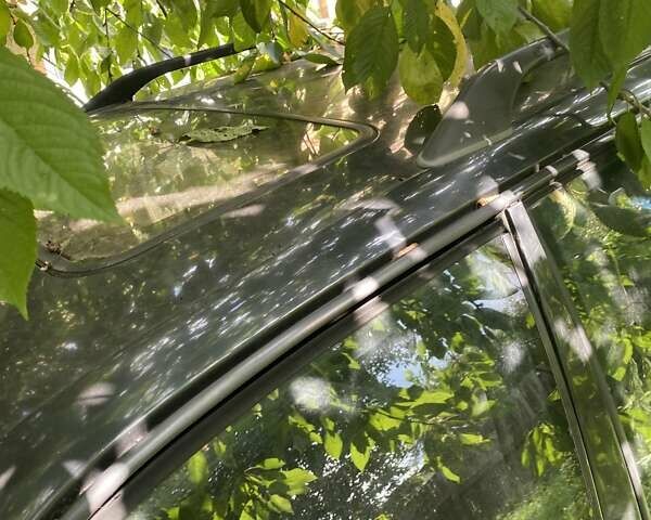 Черный Опель Омега, объемом двигателя 1.98 л и пробегом 300 тыс. км за 500 $, фото 1 на Automoto.ua