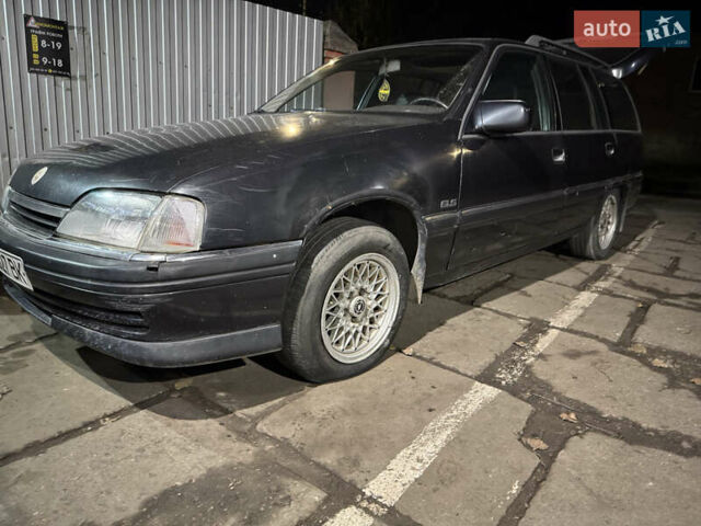 Чорний Опель Омега, об'ємом двигуна 2 л та пробігом 222 тис. км за 999 $, фото 7 на Automoto.ua