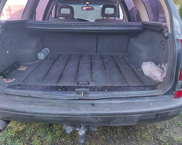 Черный Опель Омега, объемом двигателя 2 л и пробегом 195 тыс. км за 2700 $, фото 14 на Automoto.ua