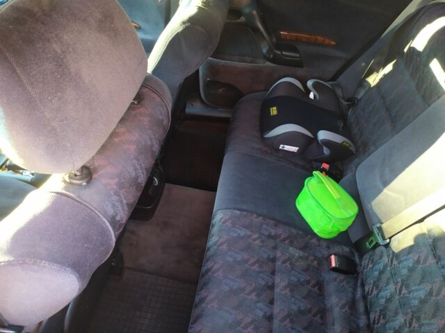 Черный Опель Омега, объемом двигателя 2 л и пробегом 50 тыс. км за 3500 $, фото 9 на Automoto.ua