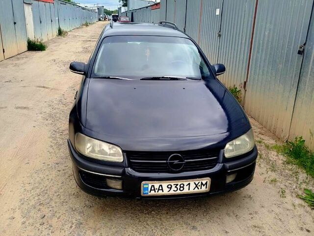 Чорний Опель Омега, об'ємом двигуна 2 л та пробігом 303 тис. км за 2500 $, фото 4 на Automoto.ua