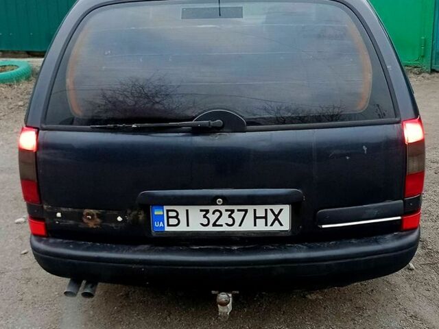 Чорний Опель Омега, об'ємом двигуна 2.5 л та пробігом 422 тис. км за 1950 $, фото 11 на Automoto.ua