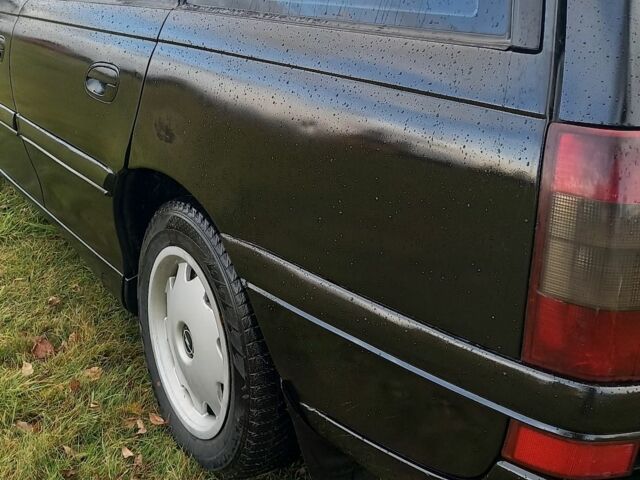 Опель Омега 1997 в Ковель на Automoto.ua Черный Опель Омега, объемом двигателя 2.5 л и пробегом 460 тыс. км за 1782 $, фото 6 на Automoto.ua