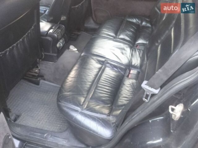 Черный Опель Омега, объемом двигателя 2.5 л и пробегом 470 тыс. км за 700 $, фото 1 на Automoto.ua