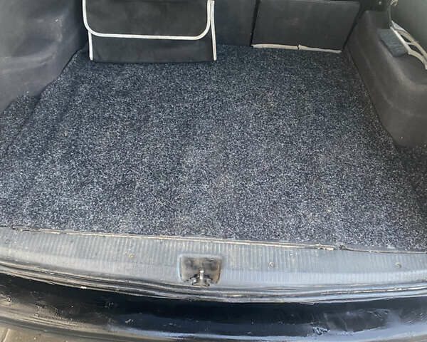 Черный Опель Омега, объемом двигателя 2 л и пробегом 283 тыс. км за 2200 $, фото 9 на Automoto.ua