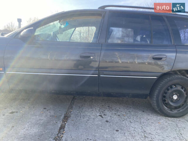 Черный Опель Омега, объемом двигателя 2 л и пробегом 289 тыс. км за 1300 $, фото 10 на Automoto.ua