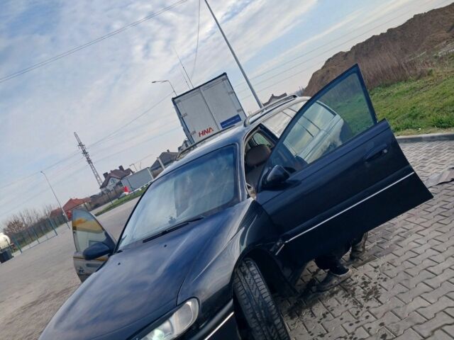 Черный Опель Омега, объемом двигателя 2 л и пробегом 284 тыс. км за 1600 $, фото 6 на Automoto.ua