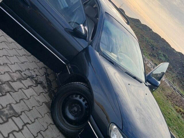 Черный Опель Омега, объемом двигателя 2 л и пробегом 284 тыс. км за 1600 $, фото 1 на Automoto.ua