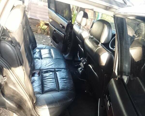 Черный Опель Омега, объемом двигателя 2.2 л и пробегом 220 тыс. км за 3000 $, фото 7 на Automoto.ua