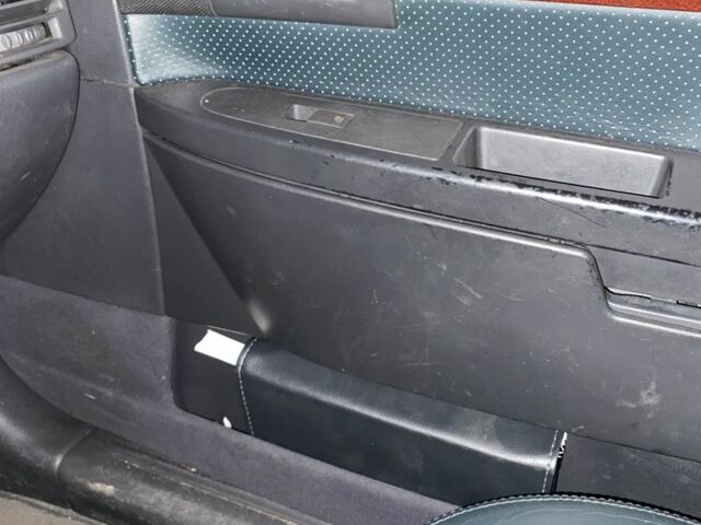 Черный Опель Омега, объемом двигателя 2.2 л и пробегом 30 тыс. км за 1600 $, фото 13 на Automoto.ua