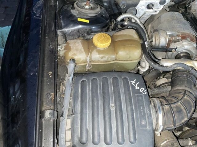 Опель Омега 2003 в Нововолынск на Automoto.ua Черный Опель Омега, объемом двигателя 2.2 л и пробегом 30 тыс. км за 1600 $, фото 16 на Automoto.ua