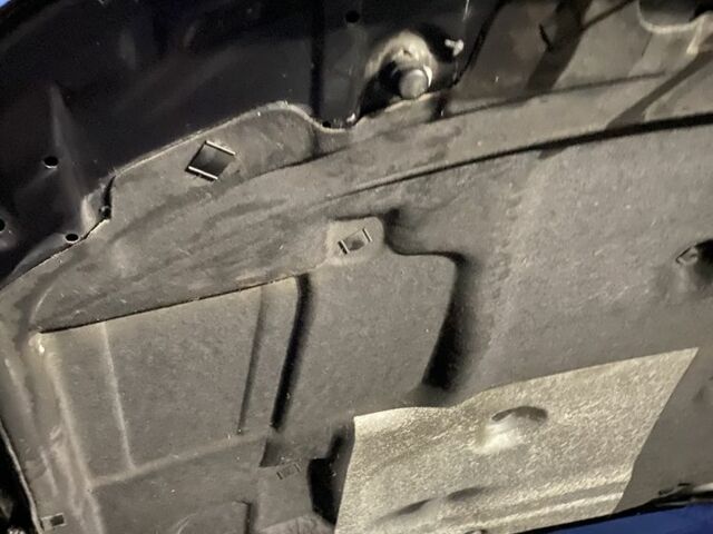 Черный Опель Омега, объемом двигателя 2.2 л и пробегом 30 тыс. км за 1600 $, фото 18 на Automoto.ua