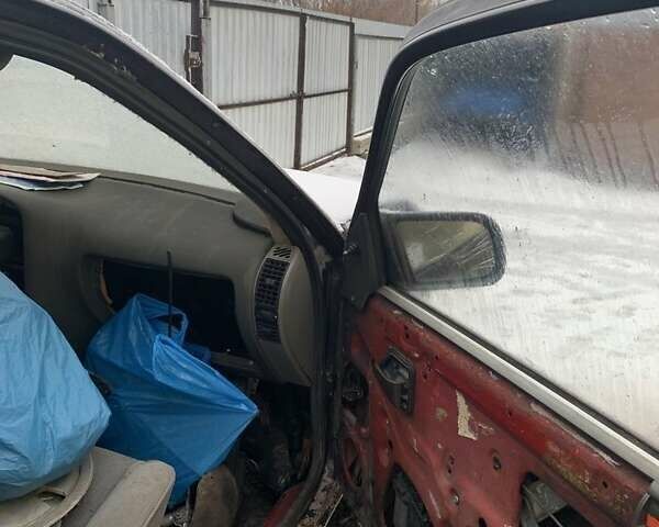 Фиолетовый Опель Омега, объемом двигателя 1.8 л и пробегом 50 тыс. км за 350 $, фото 6 на Automoto.ua