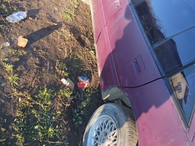 Фіолетовий Опель Омега, об'ємом двигуна 2 л та пробігом 3 тис. км за 600 $, фото 3 на Automoto.ua