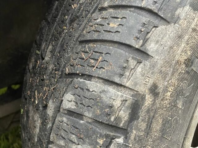 Фіолетовий Опель Омега, об'ємом двигуна 2 л та пробігом 250 тис. км за 2000 $, фото 6 на Automoto.ua