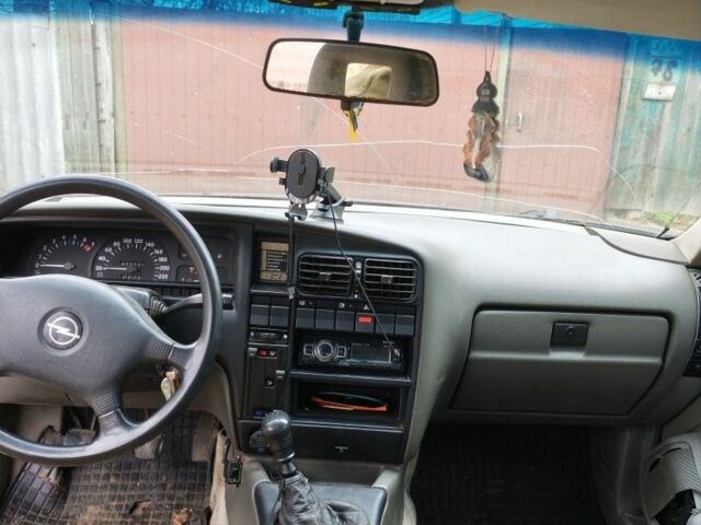 Фіолетовий Опель Омега, об'ємом двигуна 0 л та пробігом 602 тис. км за 1700 $, фото 2 на Automoto.ua