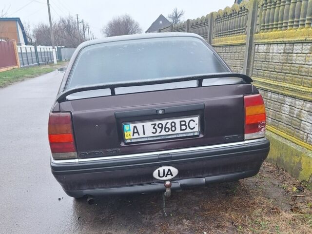 Фиолетовый Опель Омега, объемом двигателя 0 л и пробегом 500 тыс. км за 827 $, фото 3 на Automoto.ua