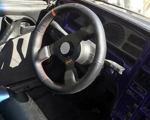 Фіолетовий Опель Омега, об'ємом двигуна 2 л та пробігом 296 тис. км за 1999 $, фото 3 на Automoto.ua