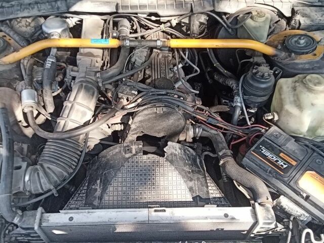 Фіолетовий Опель Омега, об'ємом двигуна 2 л та пробігом 400 тис. км за 1750 $, фото 4 на Automoto.ua